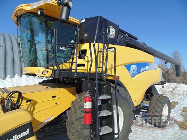 2010 New Holland CR9070_1.JPG